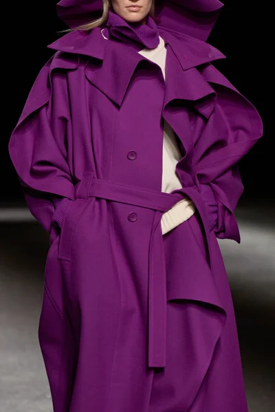 Look 97